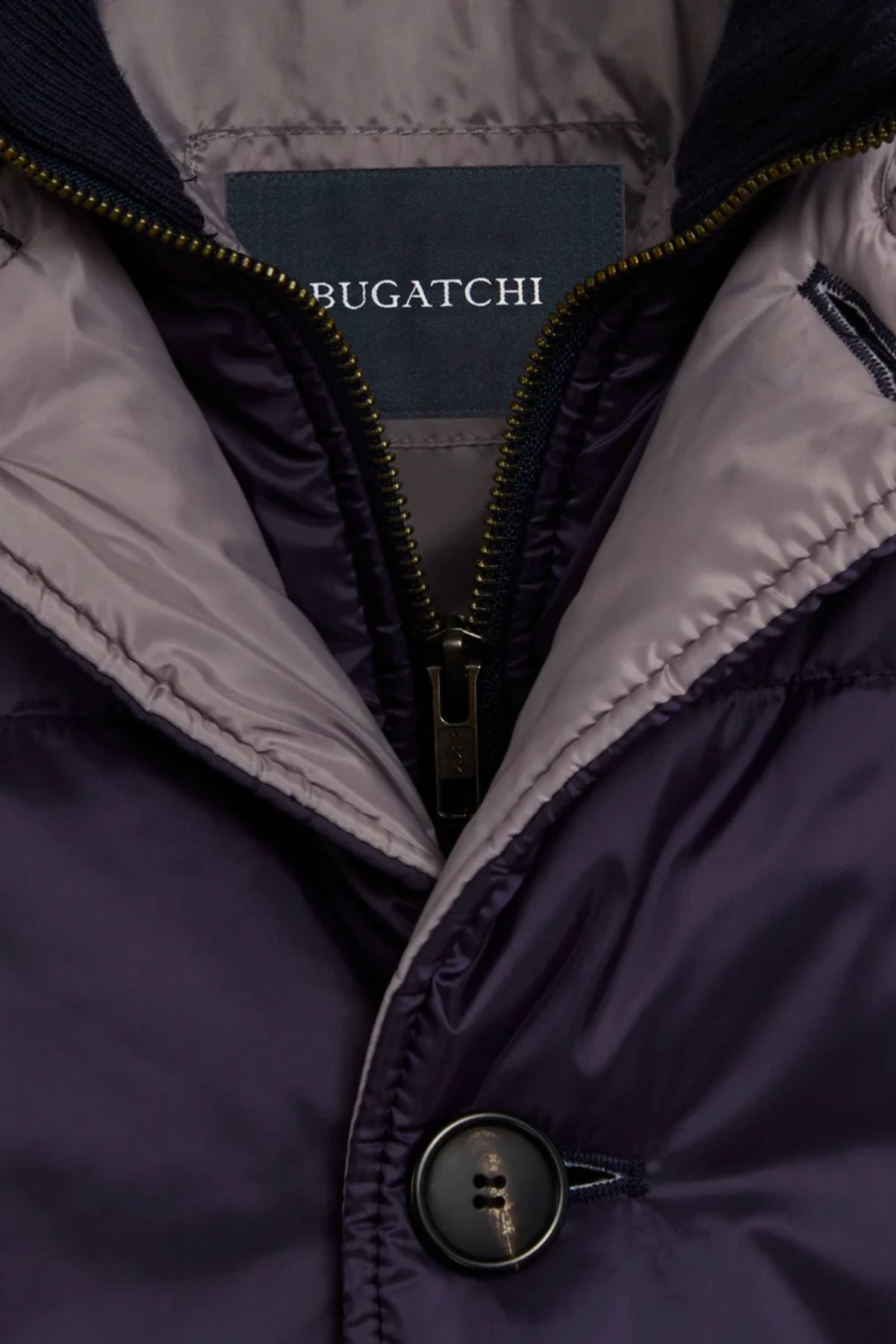 CHAMARRA BUGATCHI image number 2