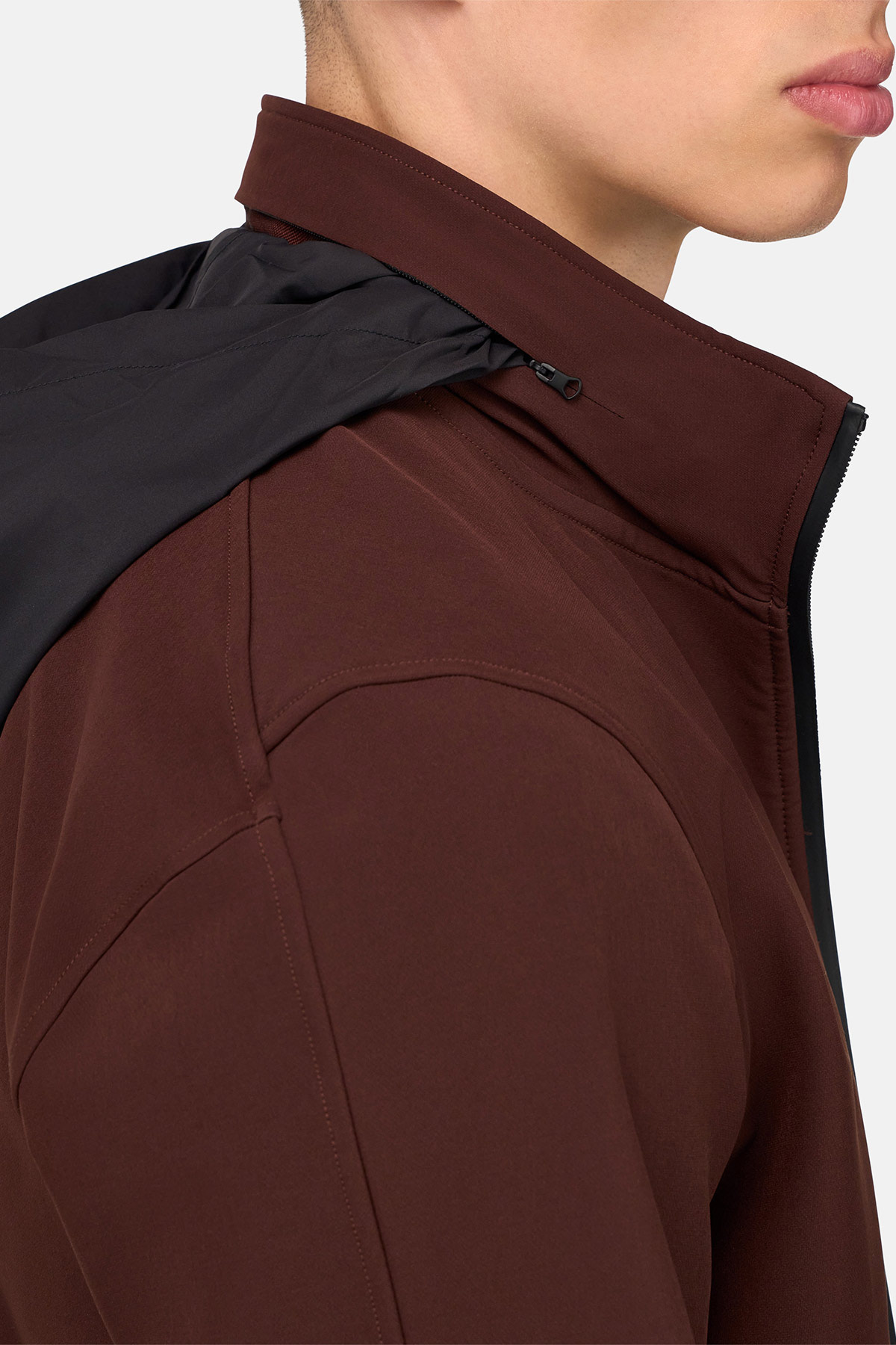 Chamarra Rompevientos De Nailon Elástico B Tech image number 1