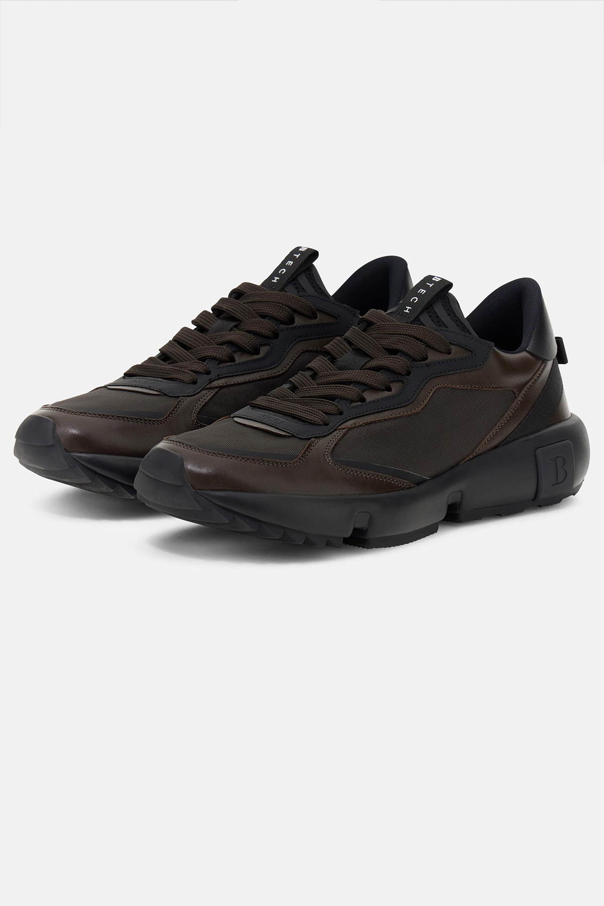 Tenis Trail En Piel y Cordura Técnica image number 2