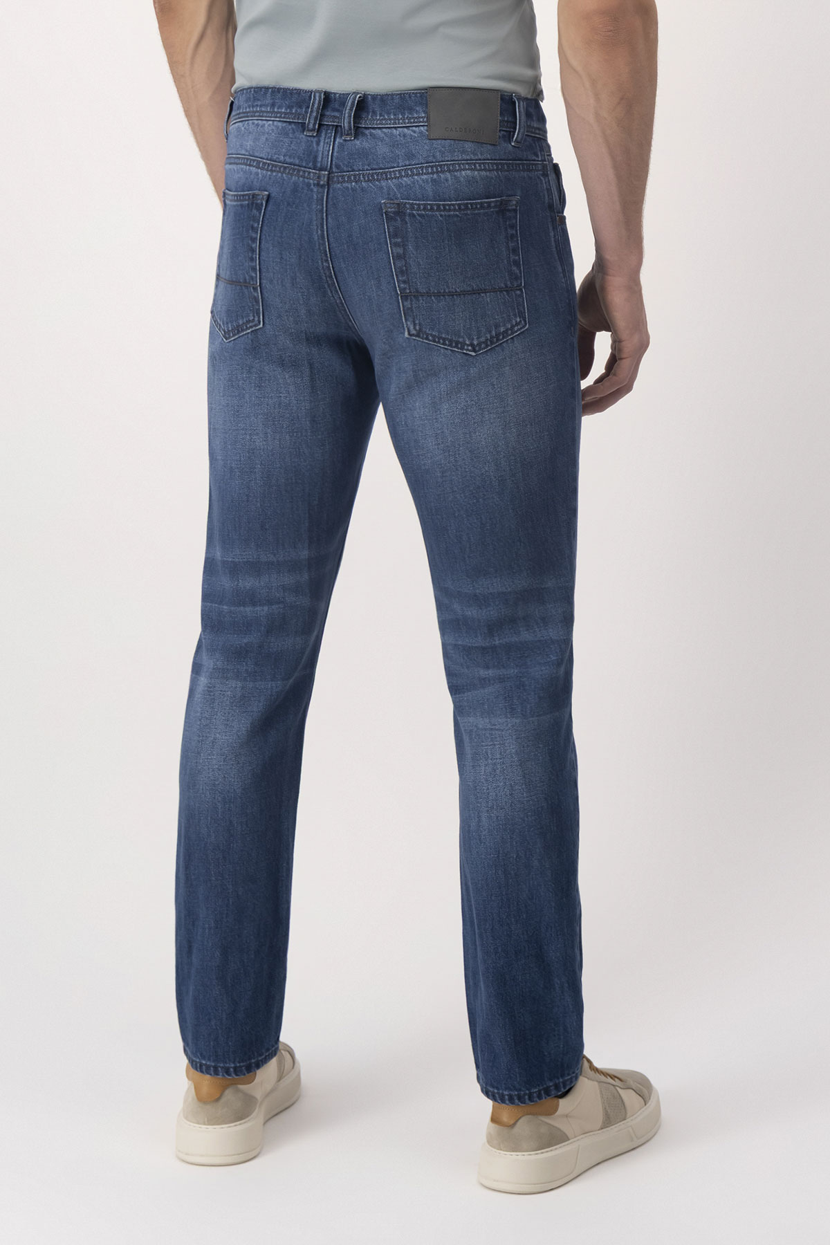 JEANS AZUL CONTEMPORARY FIT