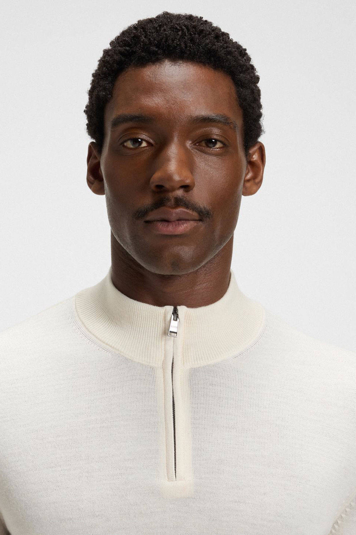 Suéter De Cuello Con Cremallera En Lana Virgen