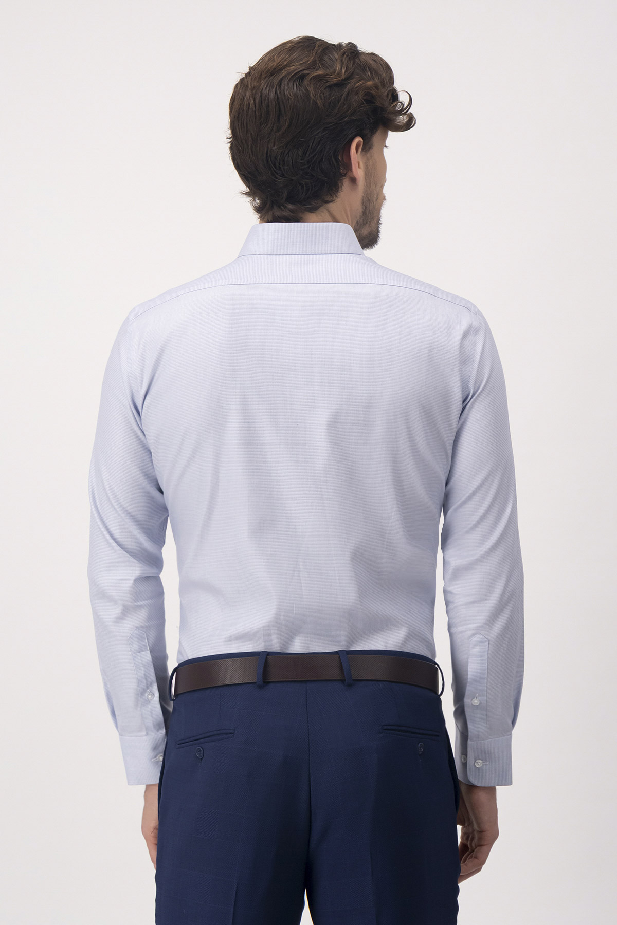 CAMISA FORMAL NON IRON AZUL CONTEMPORARY FIT image number 2