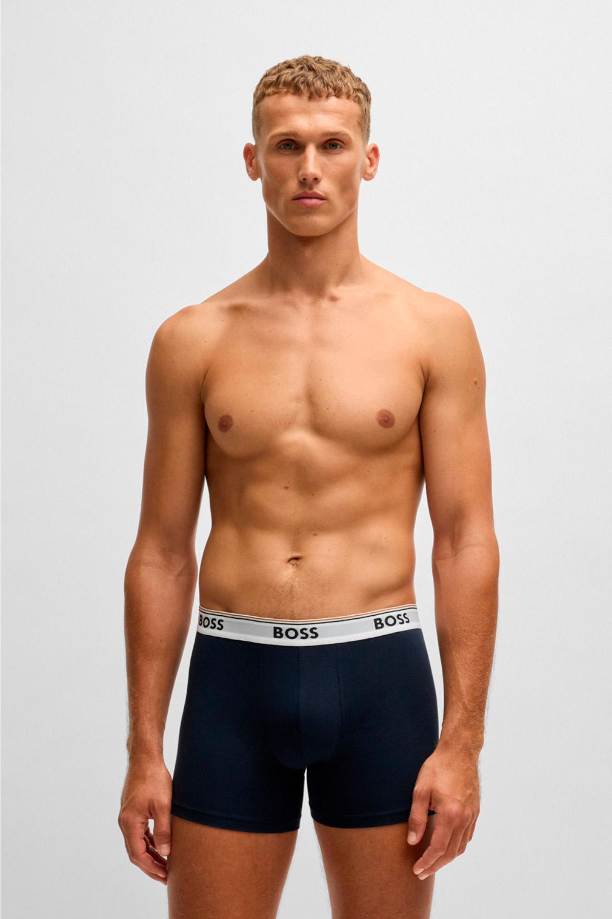 Paquete De Tres Calzoncillos Bóxer Boss En Algodón Elástico Con Logos