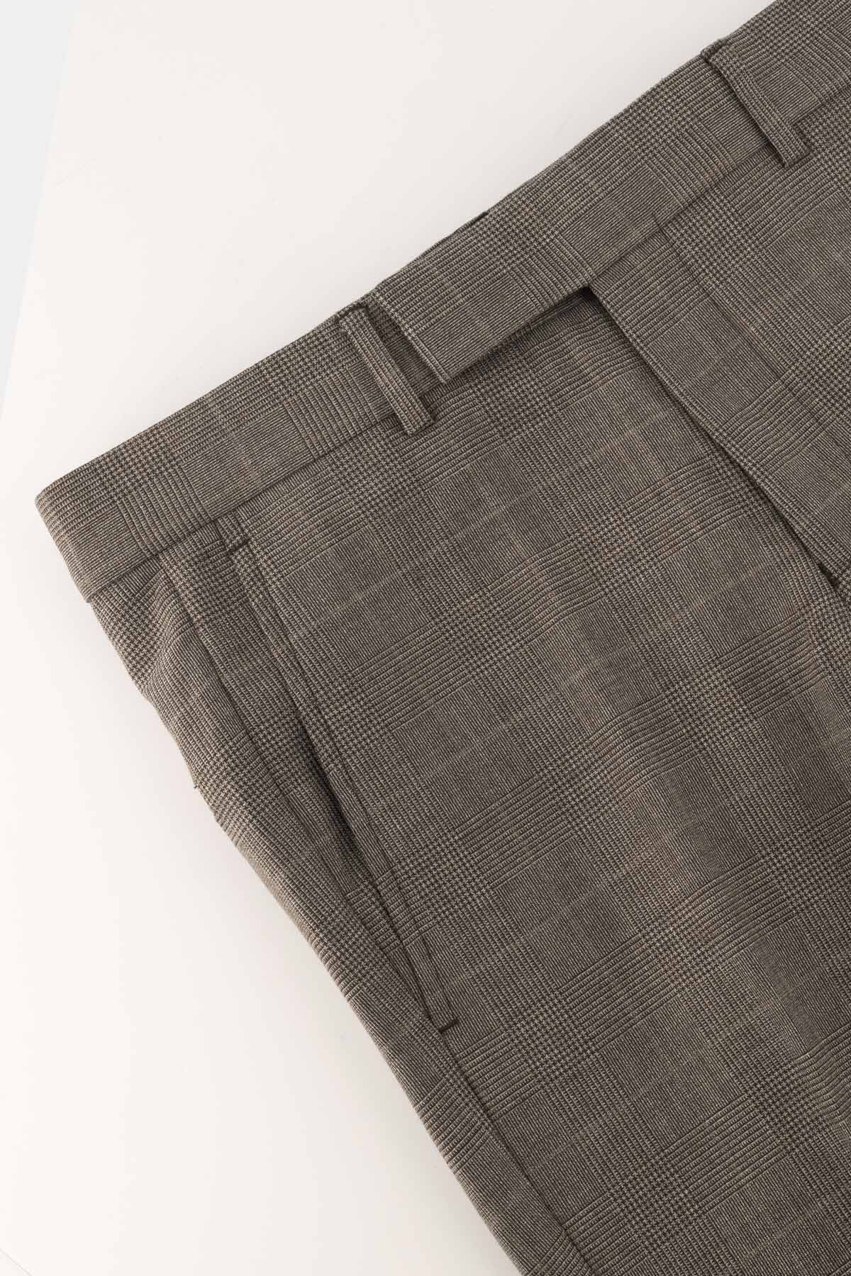 PANTALÓN FORMAL SLIM FIT BEIGE image number 2