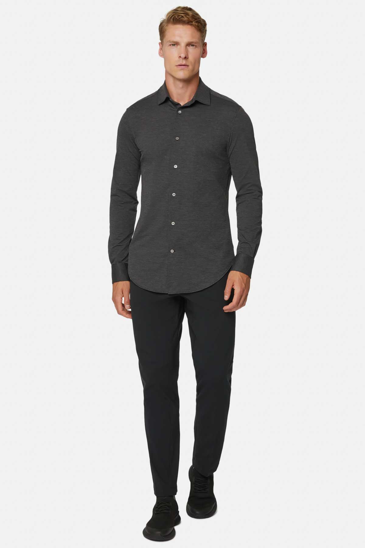 Camisa Antracita De Nailon Elástico Corte Slim image number 4