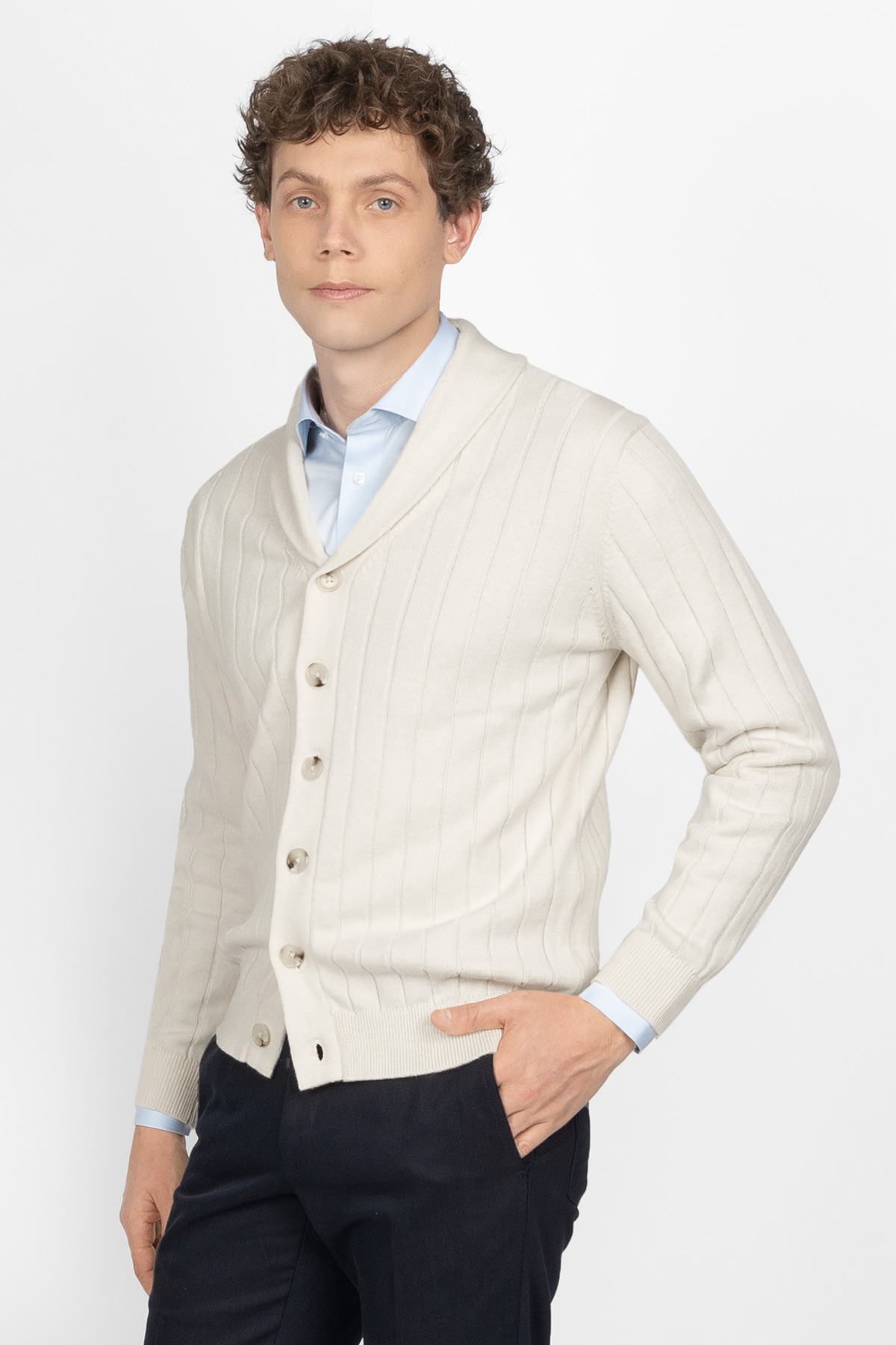 Sueter Cardigan Contemporary Fit